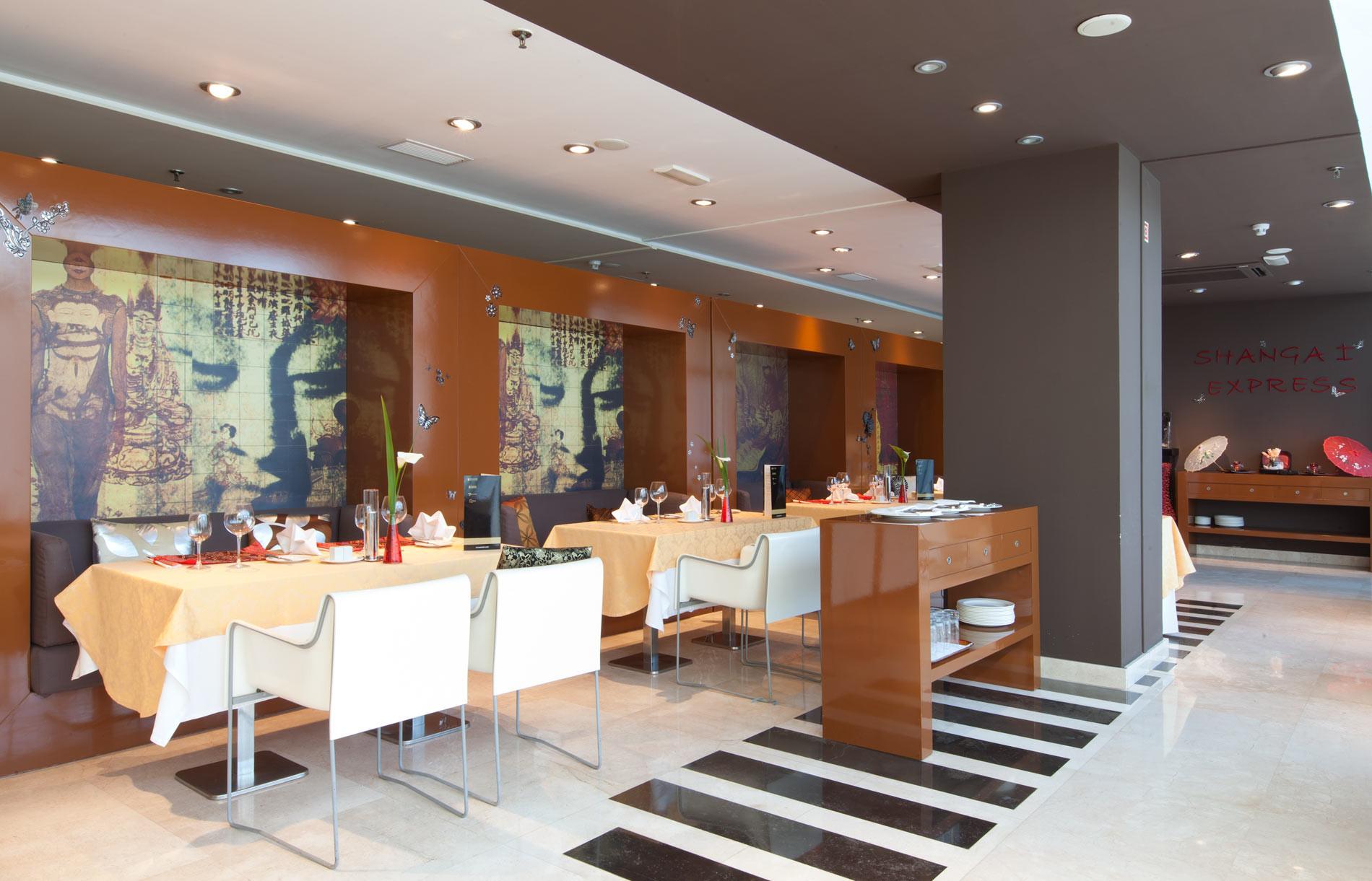 塞纳托尔巴努斯Spa酒店 埃斯特波纳 外观 照片 Restaurant