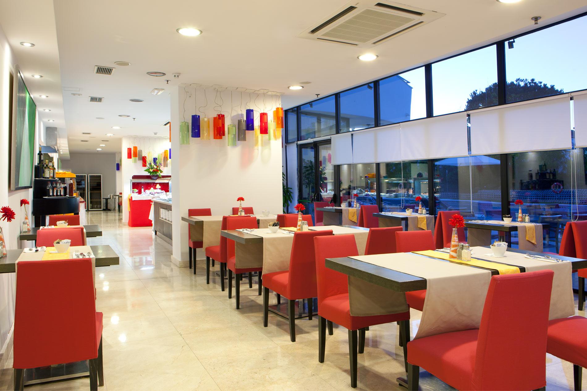 塞纳托尔巴努斯Spa酒店 埃斯特波纳 外观 照片 Restaurant