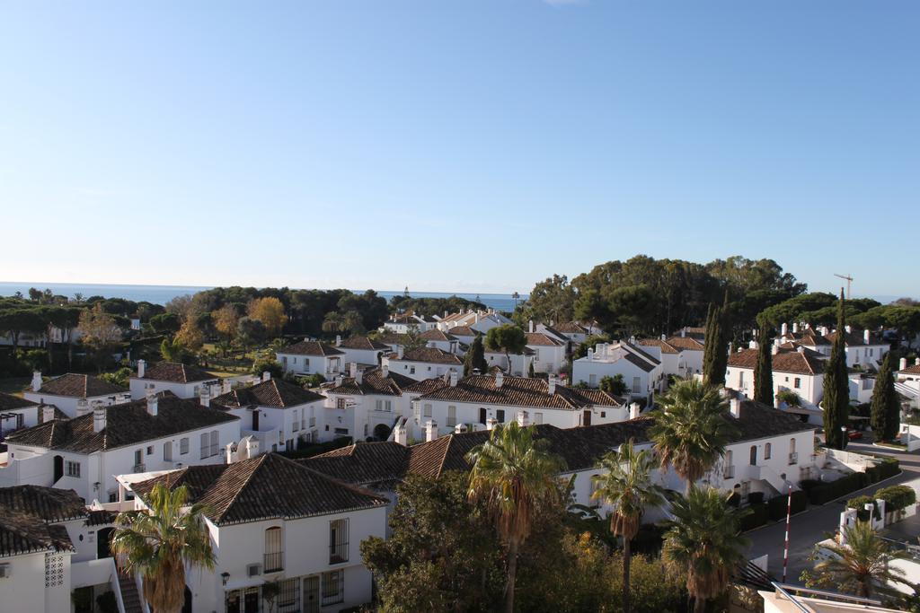 塞纳托尔巴努斯Spa酒店 埃斯特波纳 外观 照片 View of the town